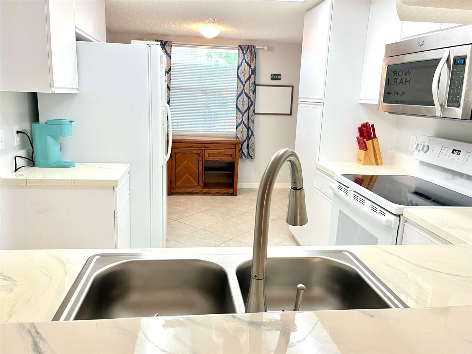 6507 STONE RIVER ROAD 210, BRADENTON, FL, 34203 4 6507 STONE RIVER ROAD 210