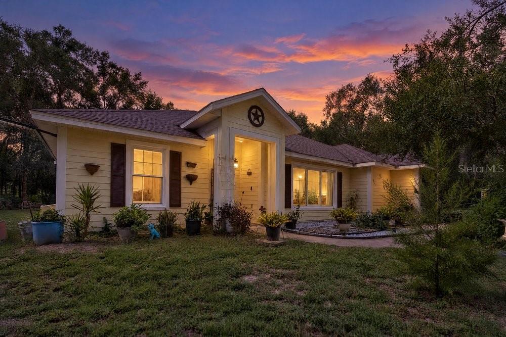 Photo of 8708 E Galatia Lane, Floral City, FL 34436 (MLS # TB8554634)