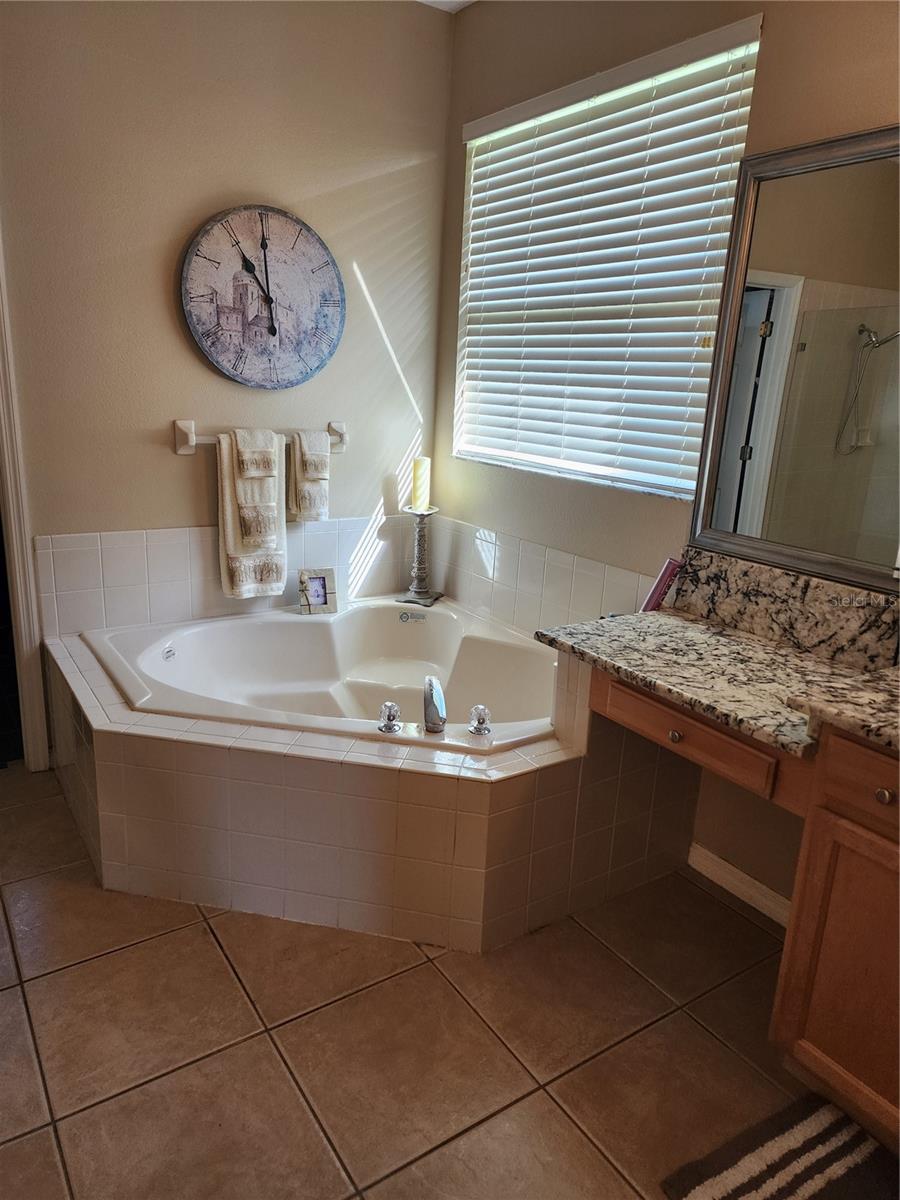 EMERALD ESTATES - Residential