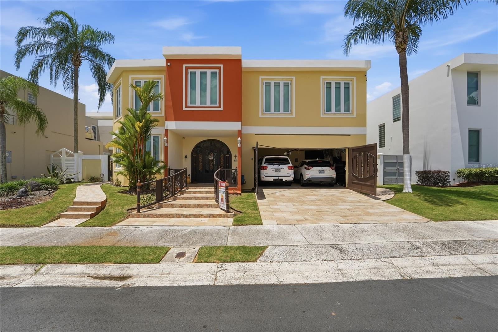 LAS FLORES DE MONTEHIEDRA - Residential