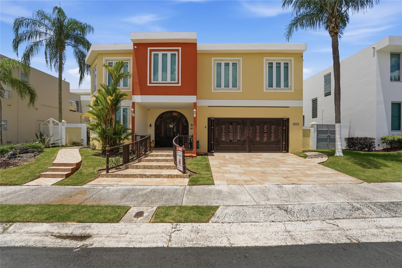 LAS FLORES DE MONTEHIEDRA - Residential