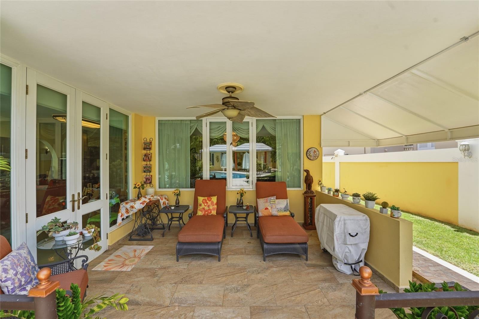 LAS FLORES DE MONTEHIEDRA - Residential