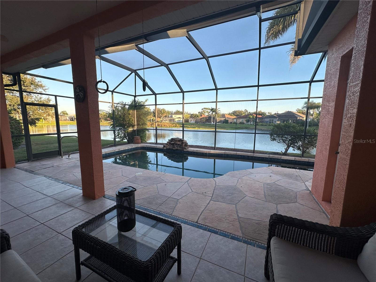 4918 AVON LANE