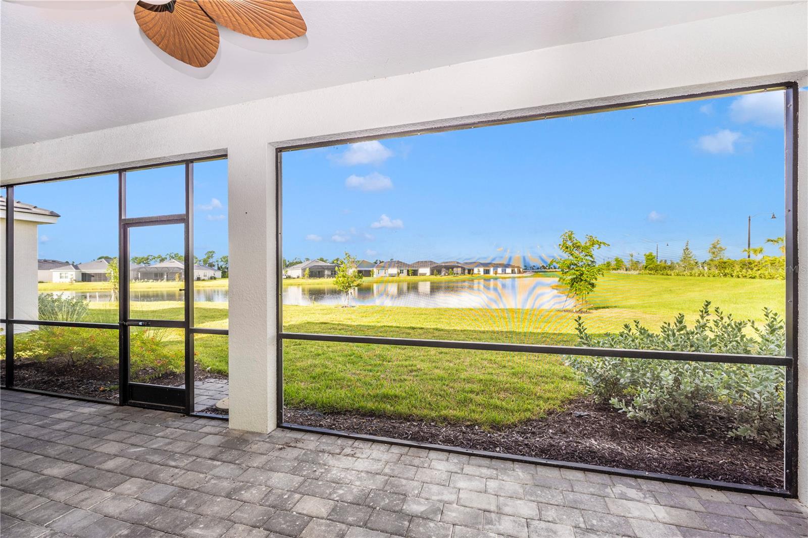 WELLEN PARK GOLF & COUNTRY CLUB - Residential Lease