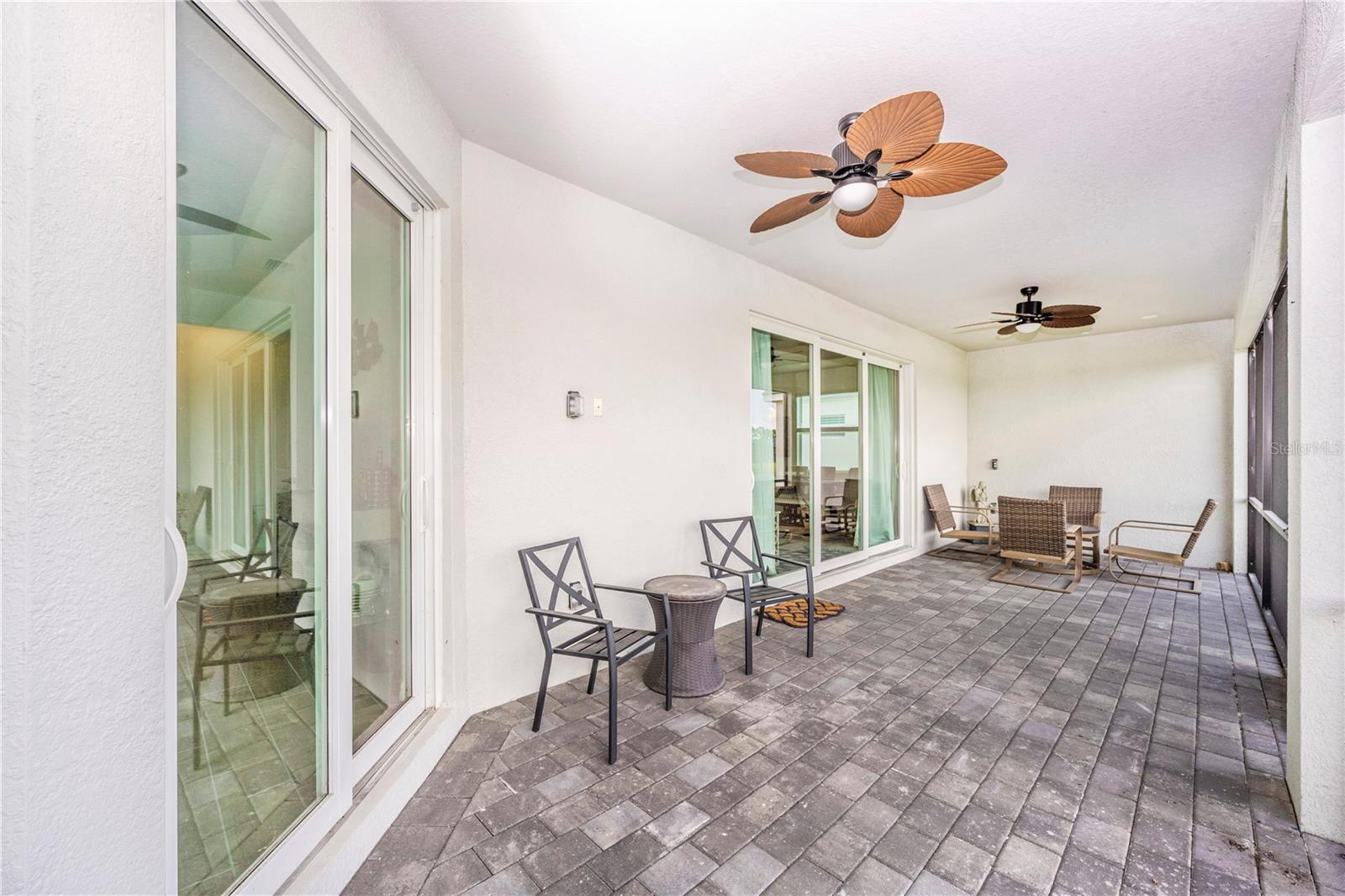WELLEN PARK GOLF & COUNTRY CLUB - Residential Lease