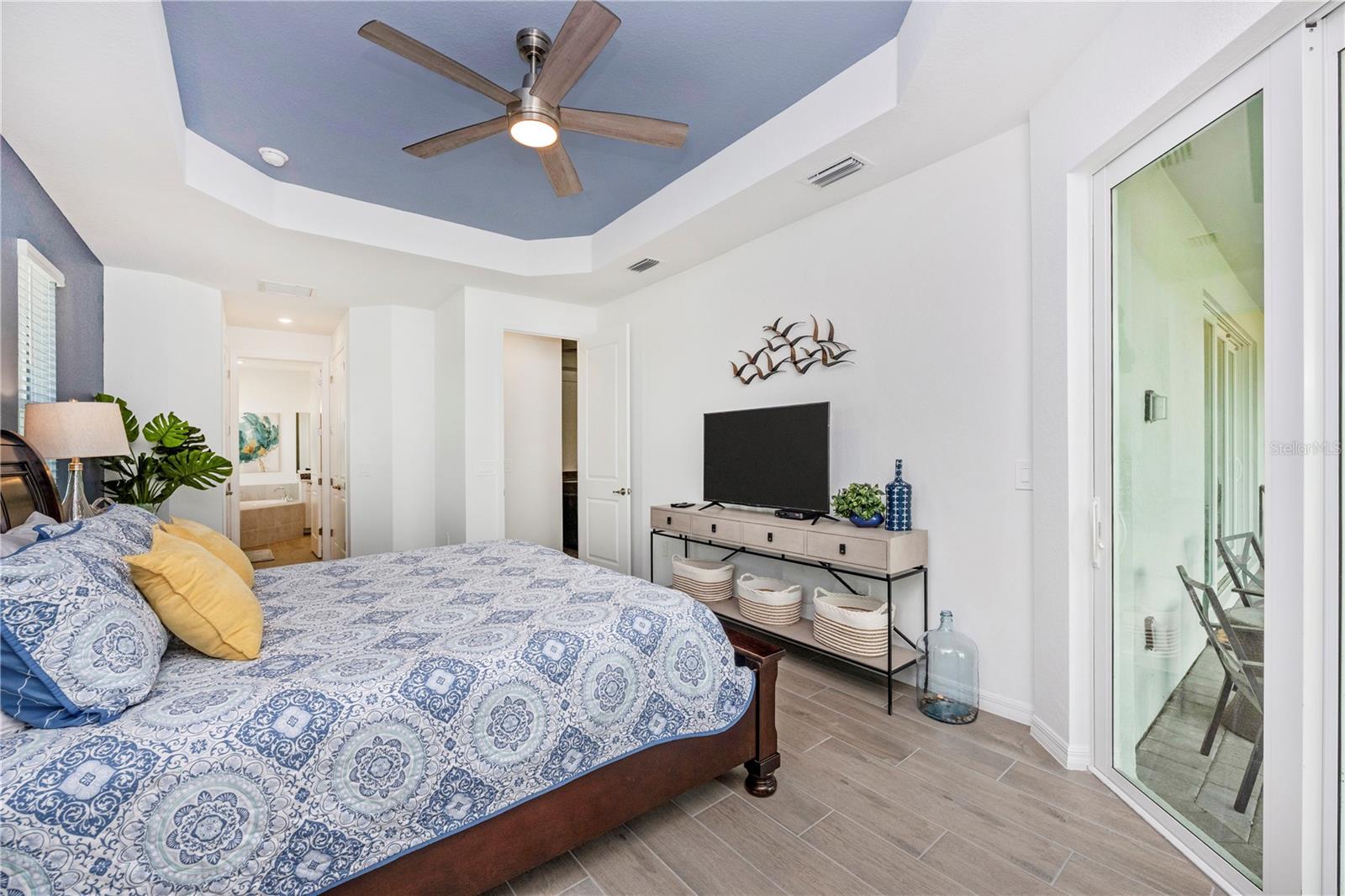 WELLEN PARK GOLF & COUNTRY CLUB - Residential Lease