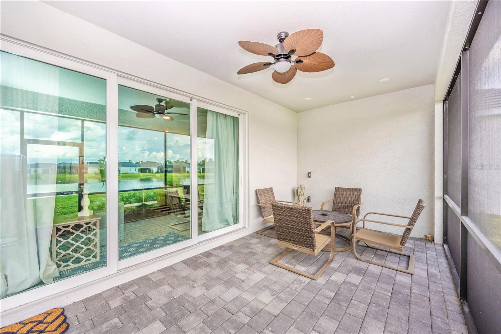 WELLEN PARK GOLF & COUNTRY CLUB - Residential Lease