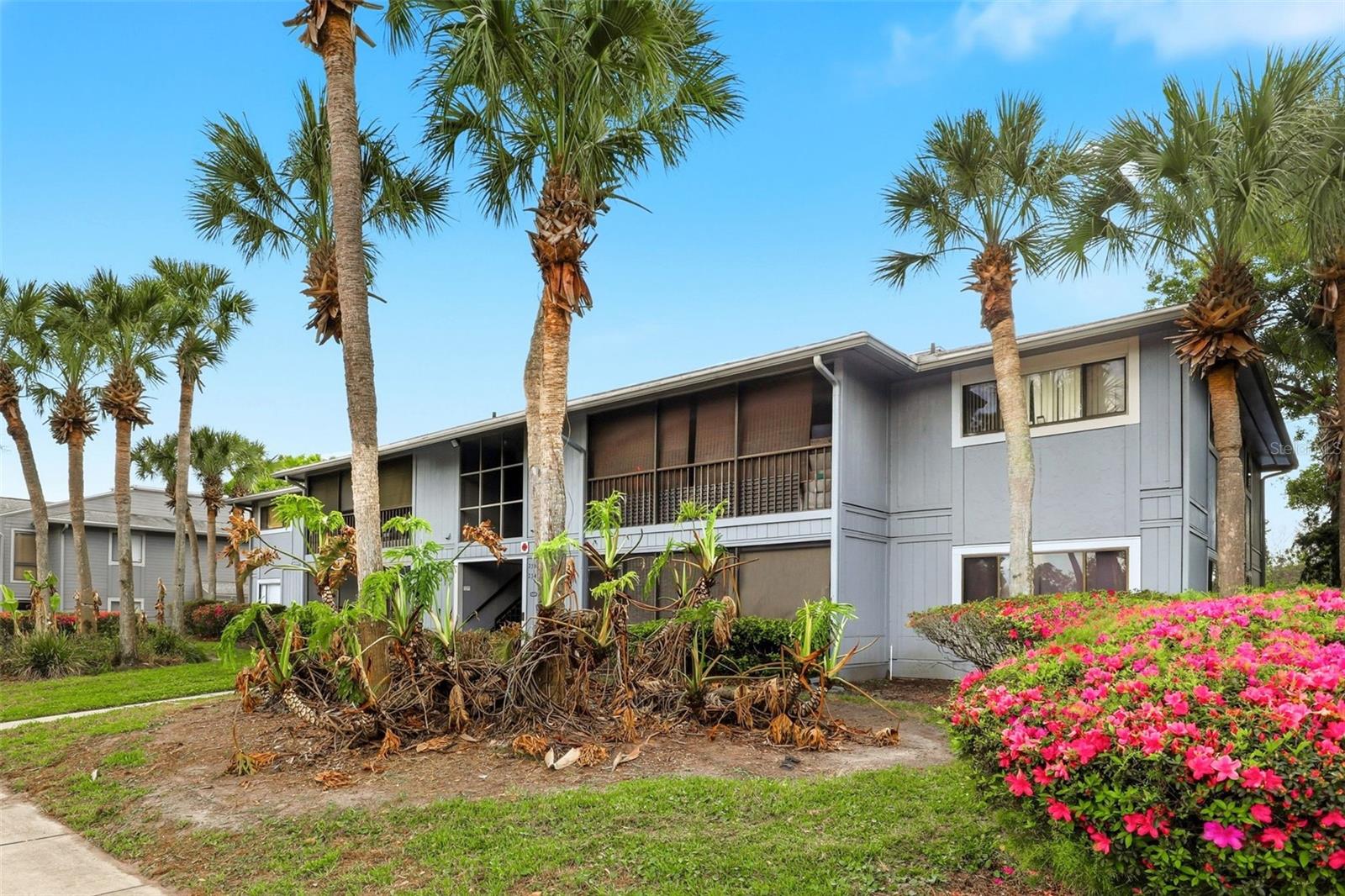 LAKEVIEW CONDO 05 - Residential