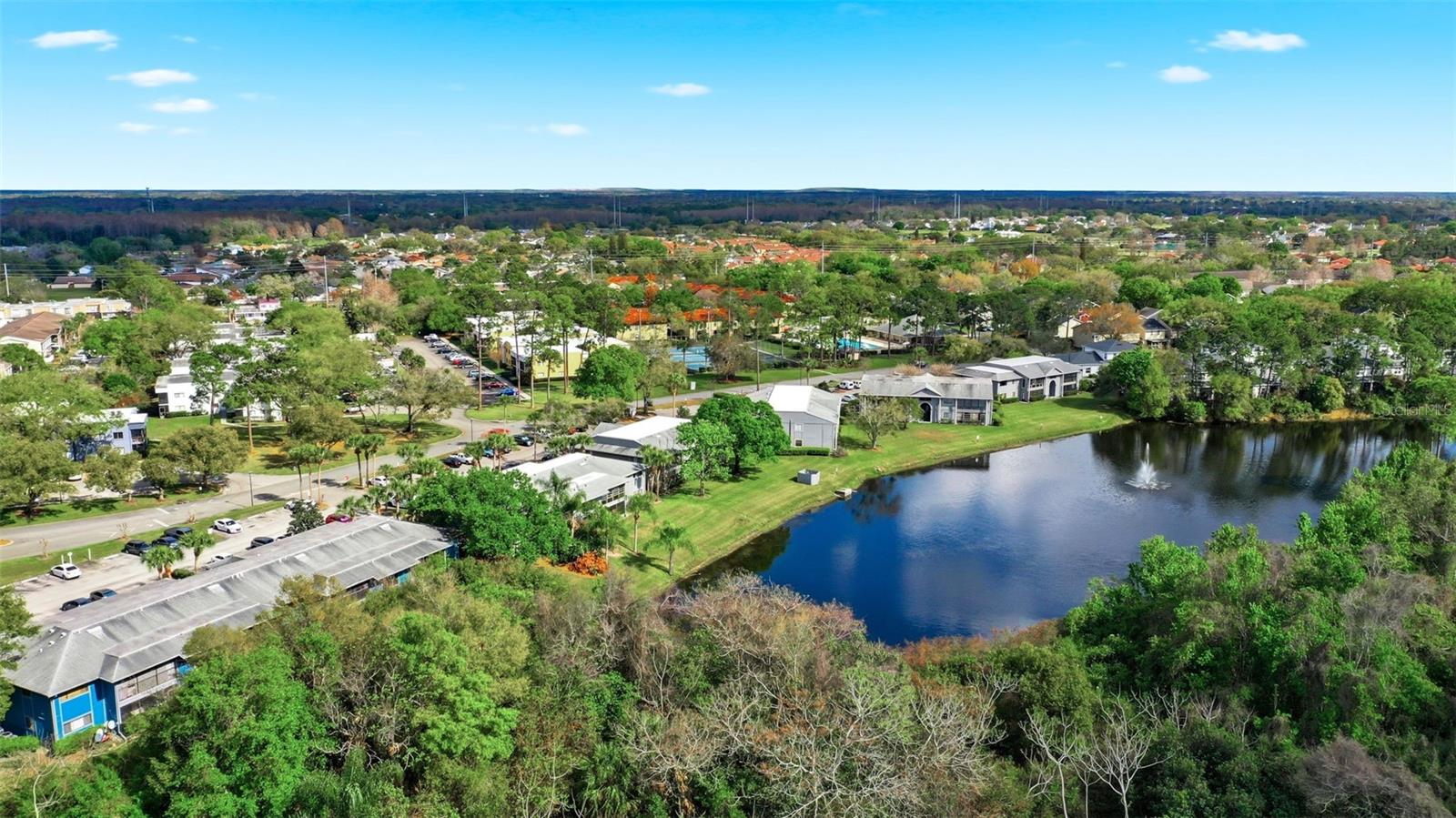 LAKEVIEW CONDO 05 - Residential