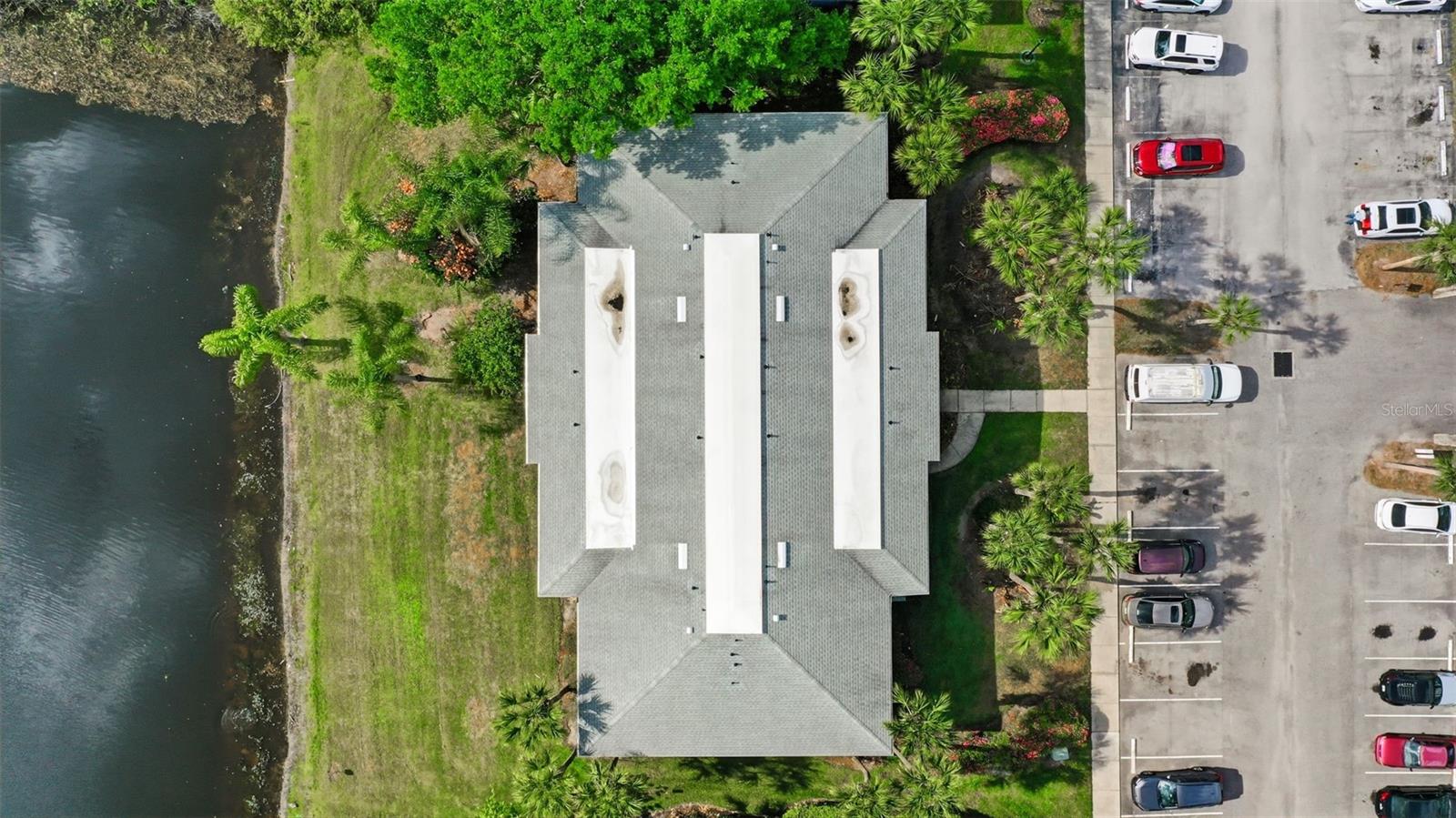 LAKEVIEW CONDO 05 - Residential