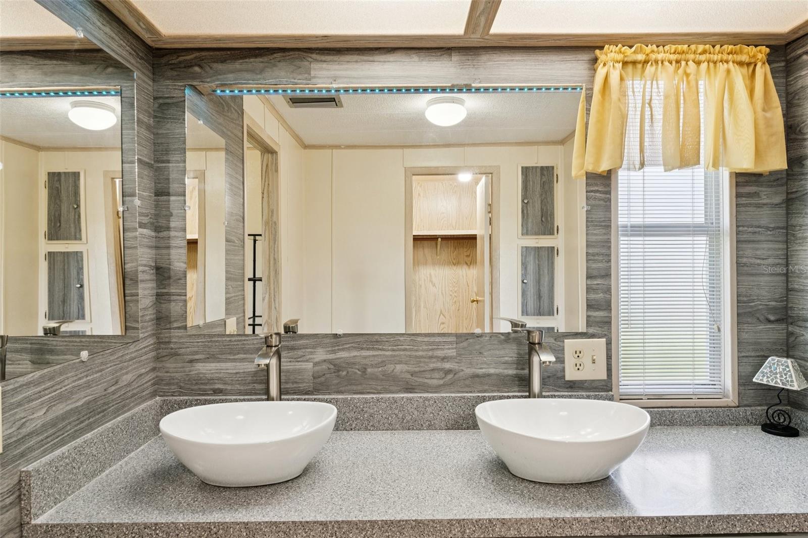 HARBOR ISLES I - Residential