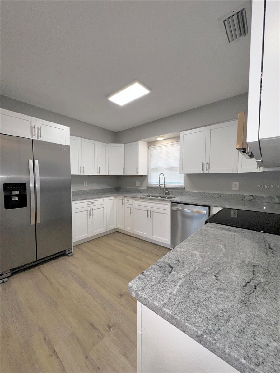 SILVER SPGS SHORES UN 15 - Residential