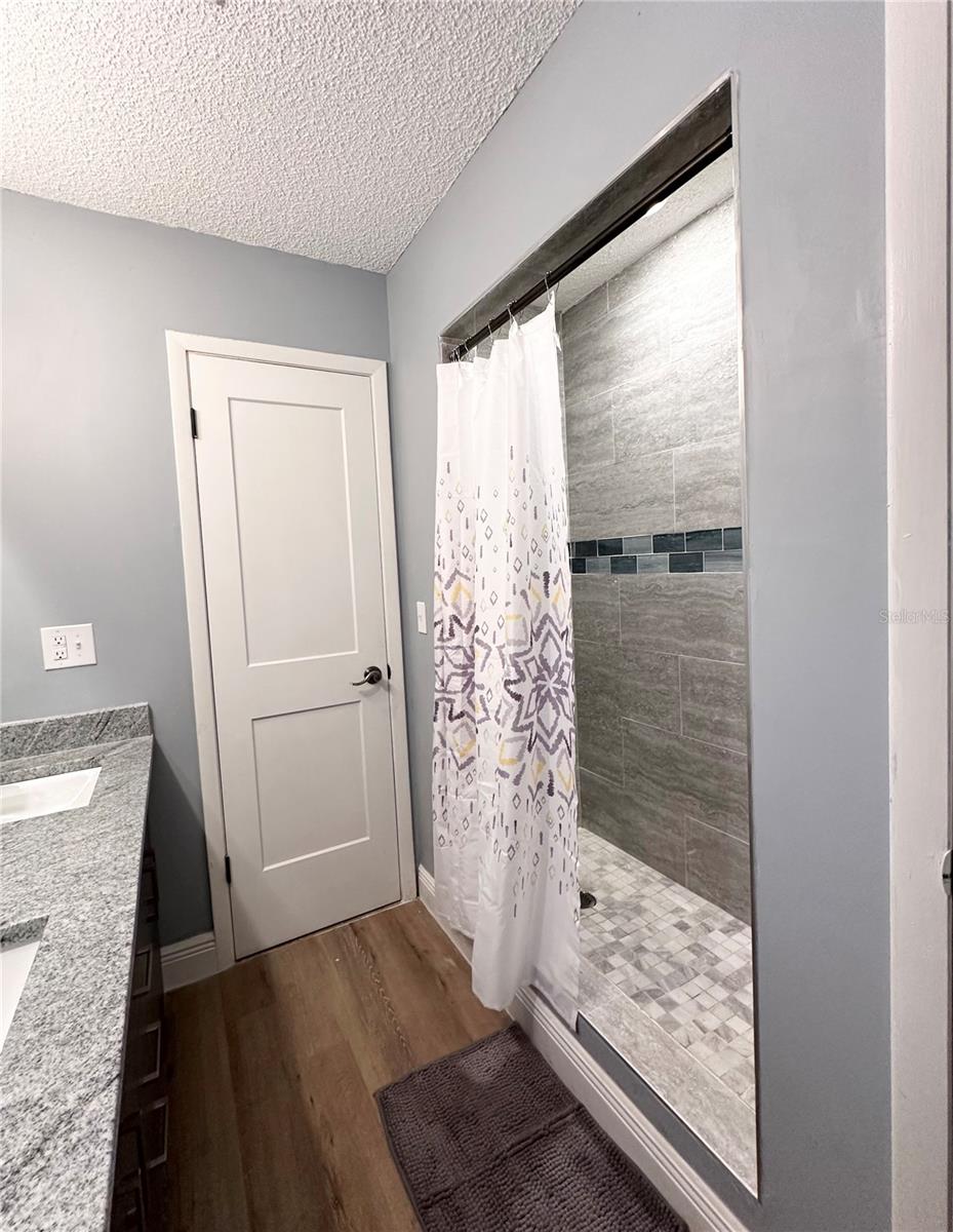 SILVER SPGS SHORES UN 15 - Residential