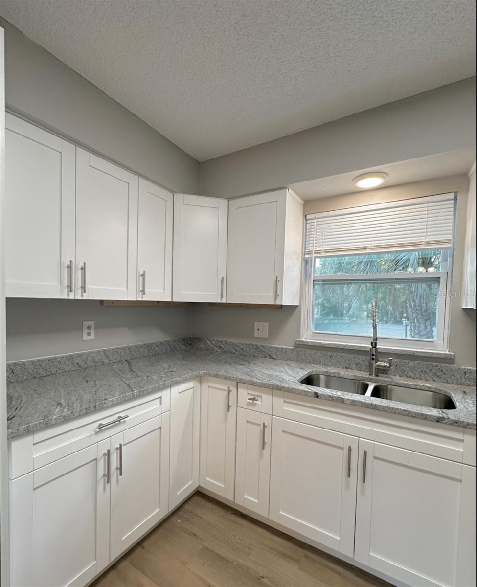 SILVER SPGS SHORES UN 15 - Residential