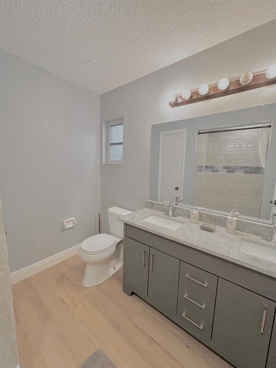 SILVER SPGS SHORES UN 15 - Residential