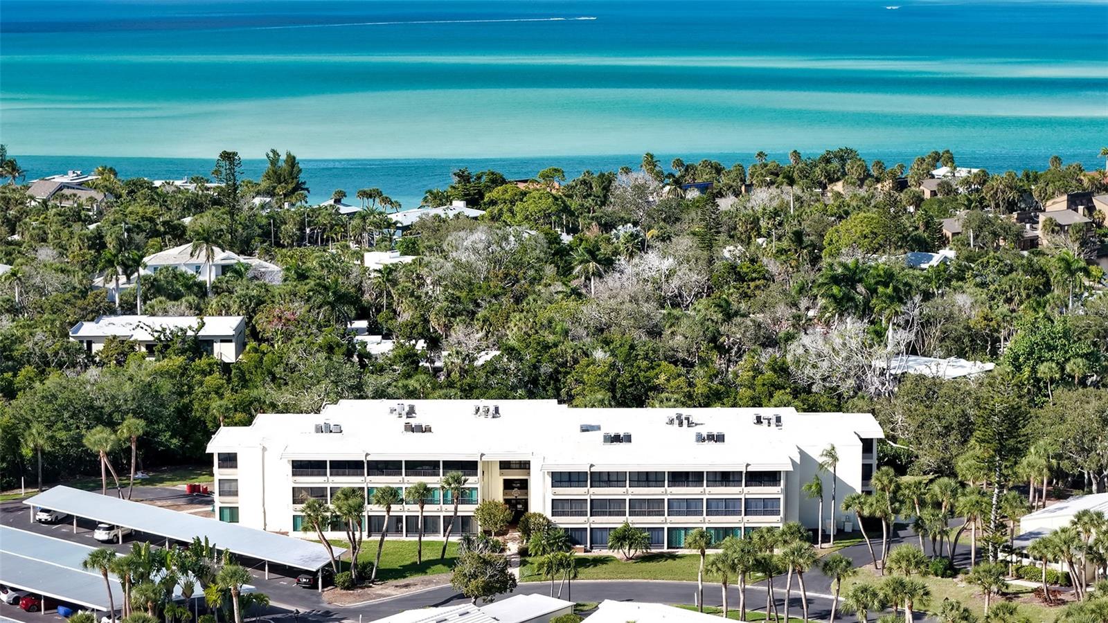 WHISPERING SANDS - Residential