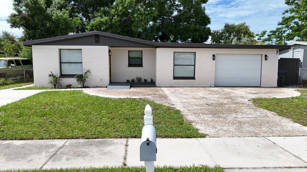 Photo of 4521 W Minnehaha Street, Tampa, FL 33614 (MLS # TB8403573)