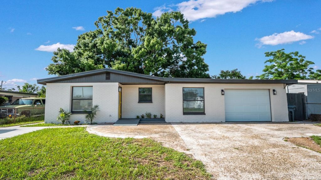 Photo of 4521 W Minnehaha Street, Tampa, FL 33614 (MLS # TB8403573)