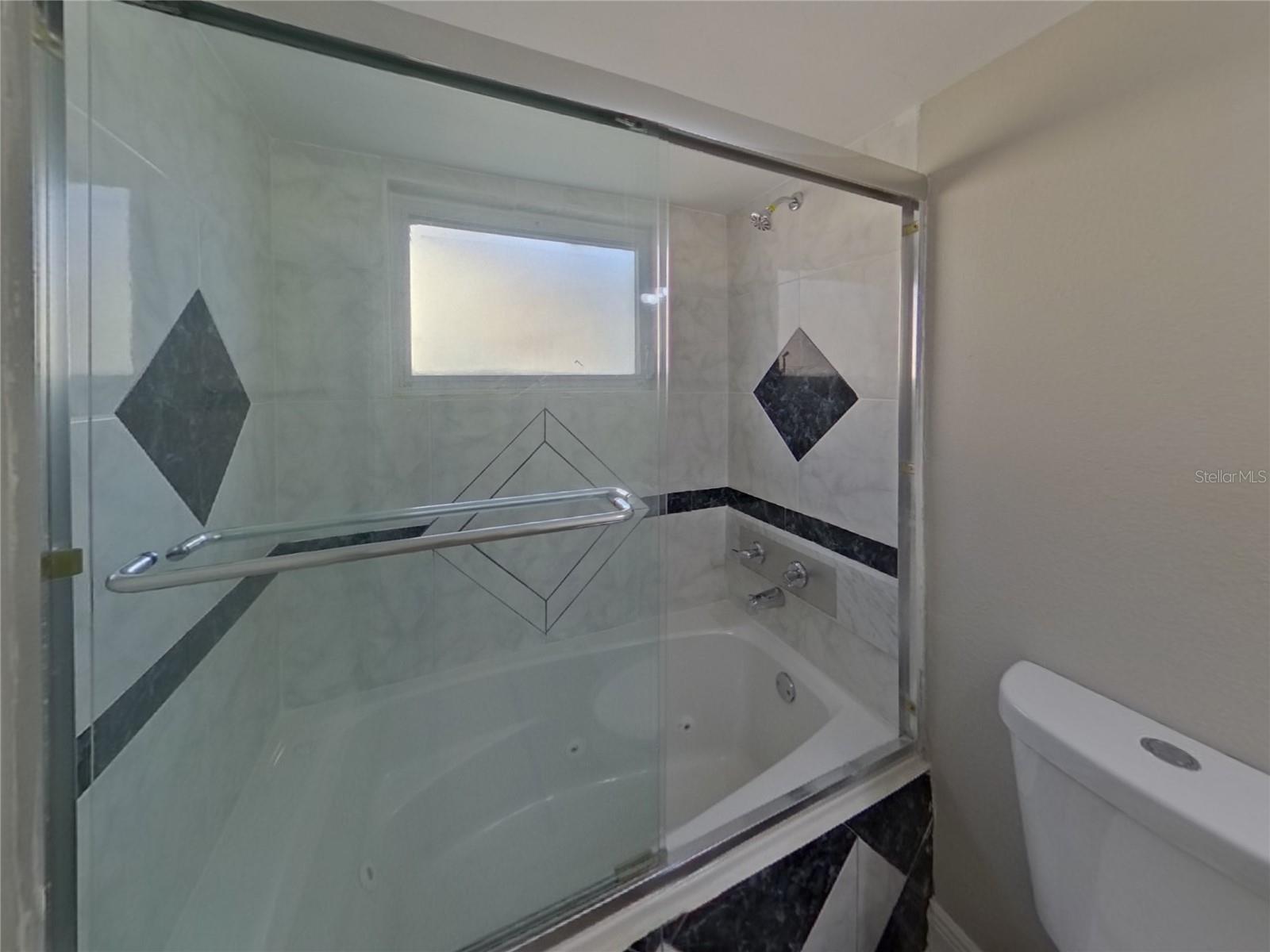 RIO VISTA SEC 6 - Residential Lease