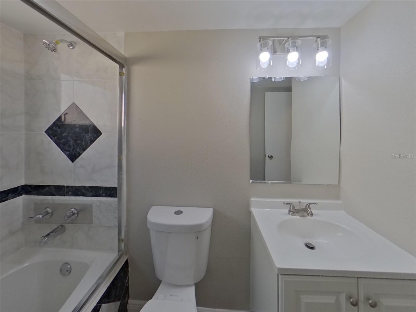 RIO VISTA SEC 6 - Residential Lease