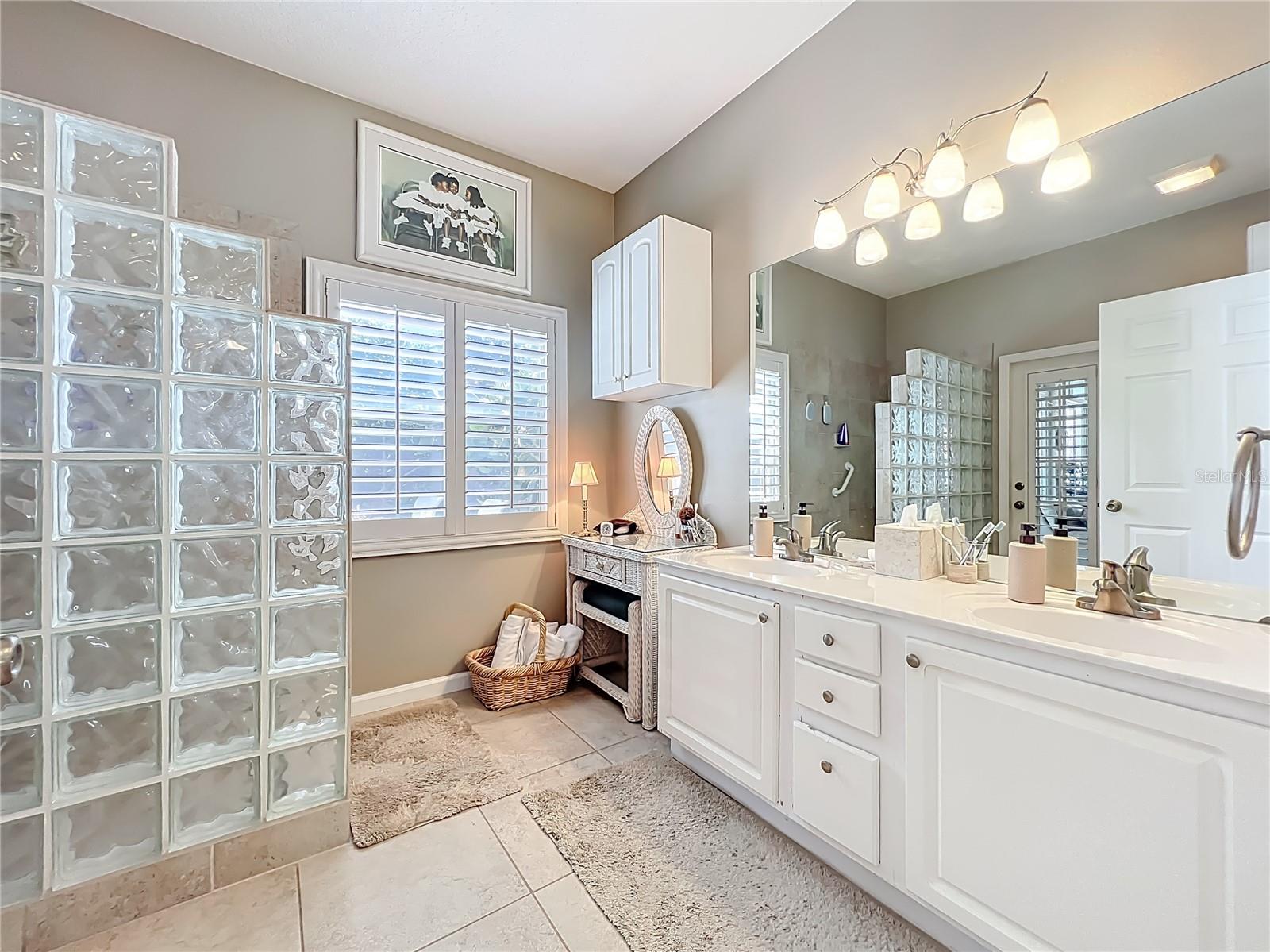 HUNTINGTON POINTE PH 2 - Residential