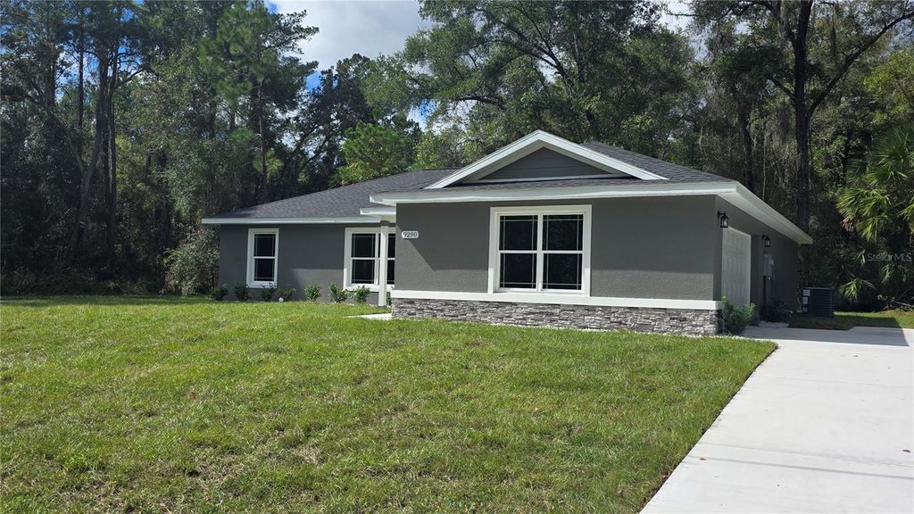 Photo of 9290 N Galveston Terrace, Dunnellon, FL 34434 (MLS # G5099495)