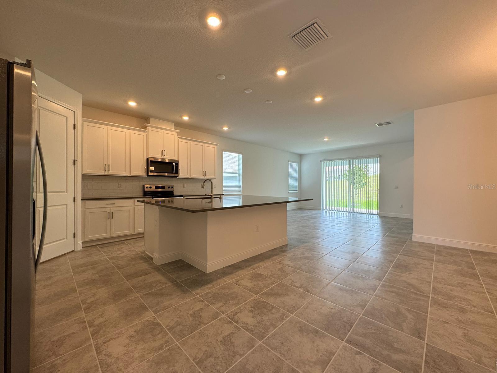 VILLAGES/MINNEOLA HILLS PH 3 - Residential Lease