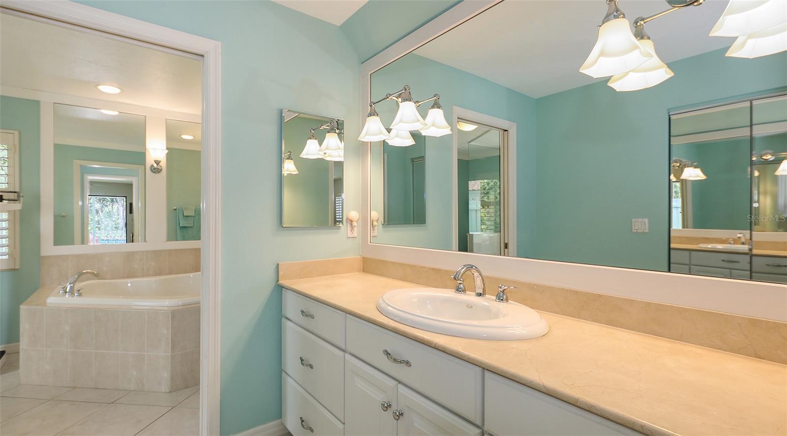 BENT TREE VILLAGE - Residential