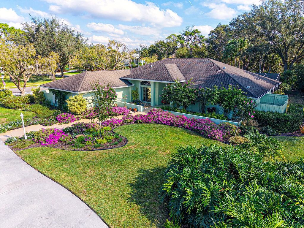 Photo of 7604 Weeping Willow Circle, Sarasota, FL 34241 (MLS # A4679213)