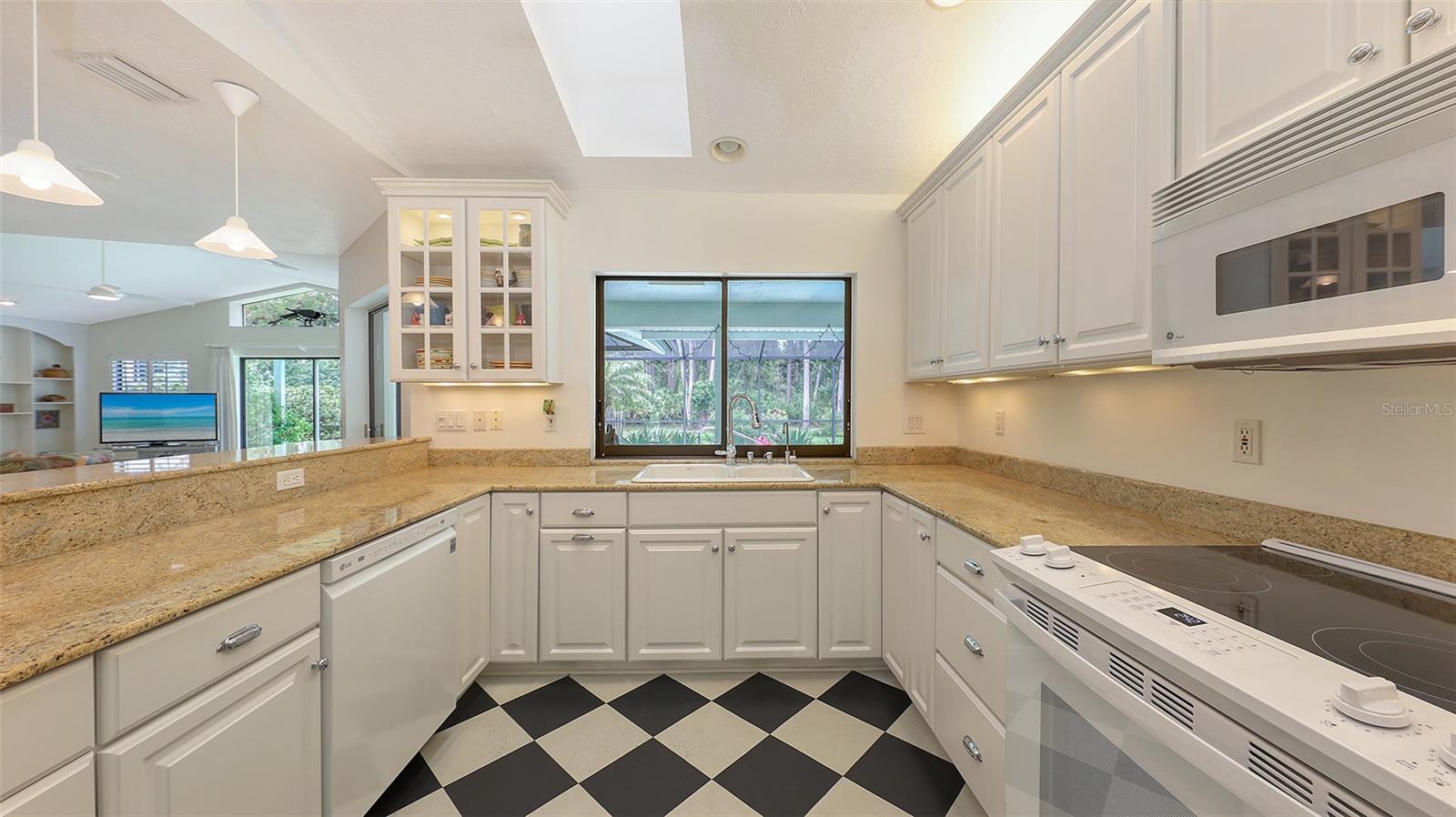 BENT TREE VILLAGE - Residential