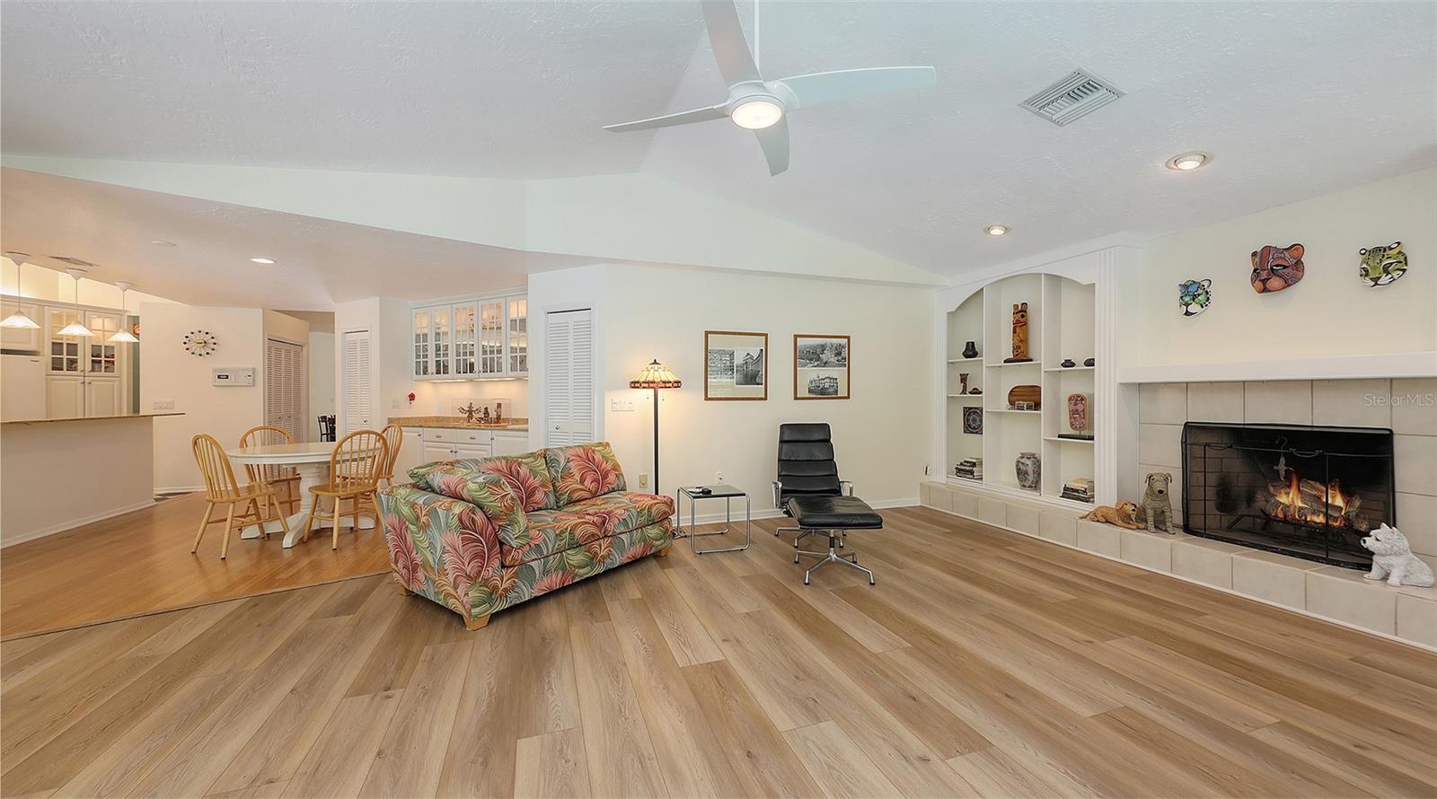 BENT TREE VILLAGE - Residential