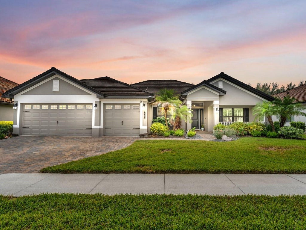 Photo of 466 Lake Vista Drive, Auburndale, FL 33823 (MLS # P4940122)