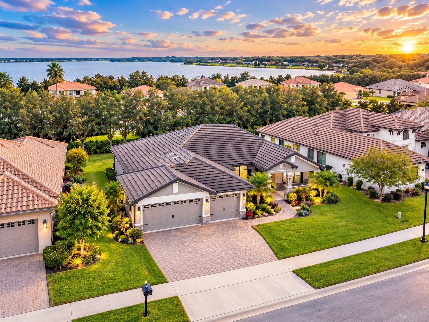 466 LAKE VISTA DRIVE