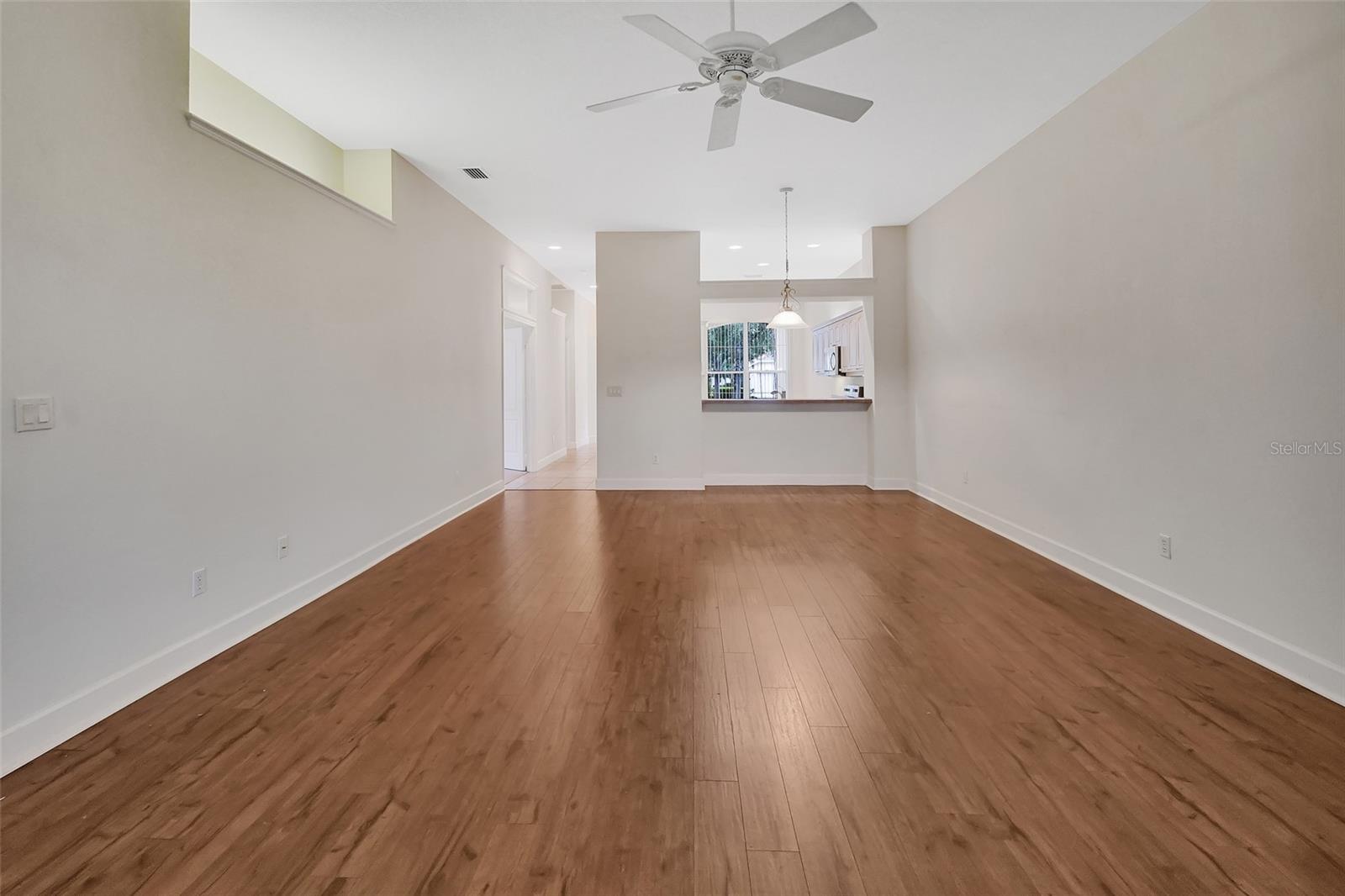 1429 CARLOW CIRCLE