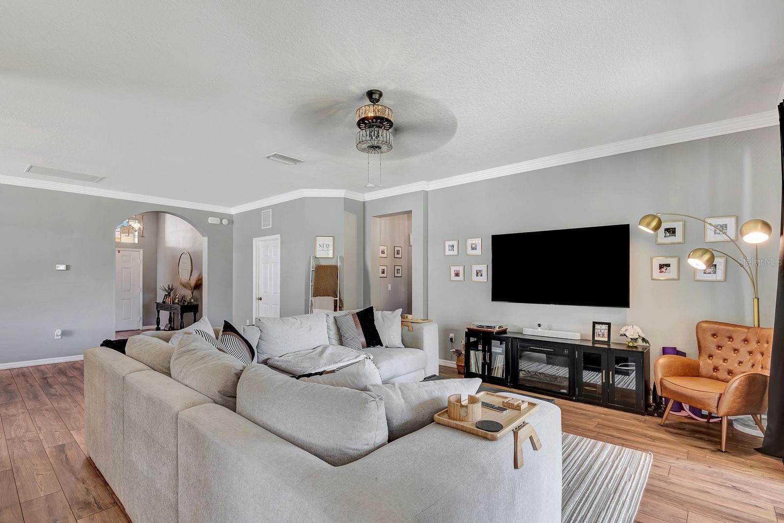 CROSSING CREEK VILLAGE PH I - Residential