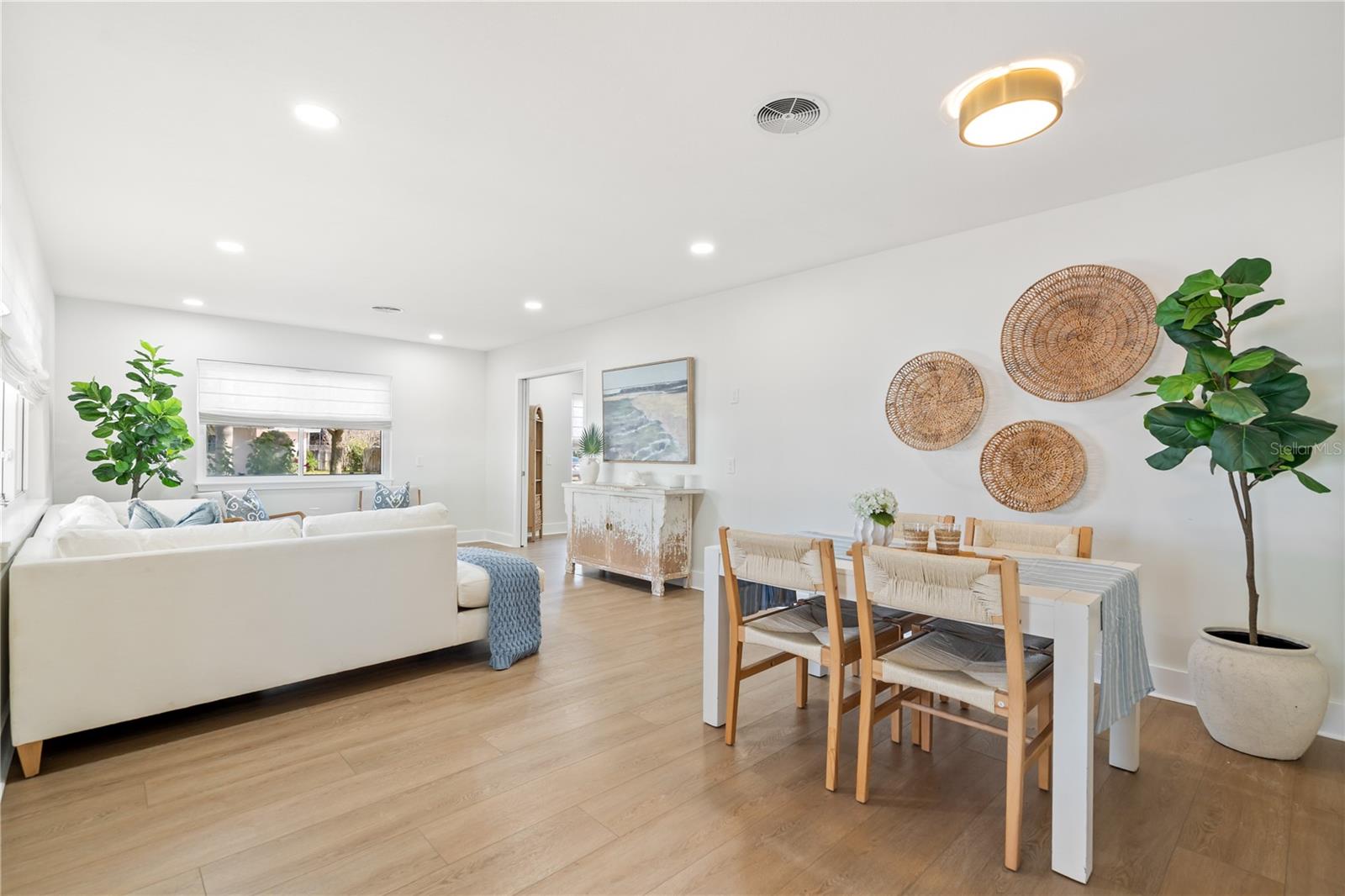 HARBOR VIEW VILLAS 1ST ADD - Residential