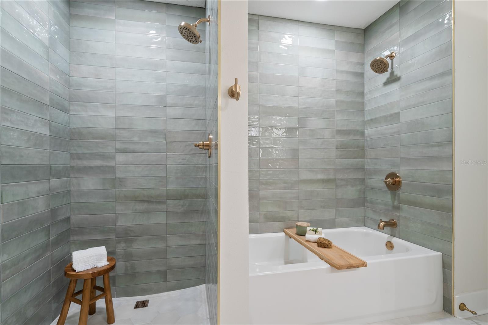 HARBOR VIEW VILLAS 1ST ADD - Residential