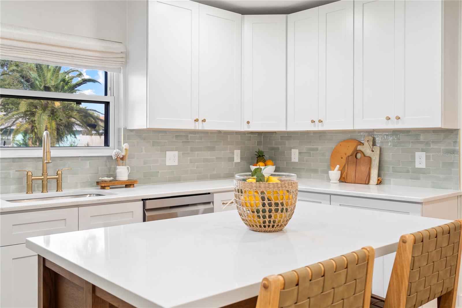 HARBOR VIEW VILLAS 1ST ADD - Residential