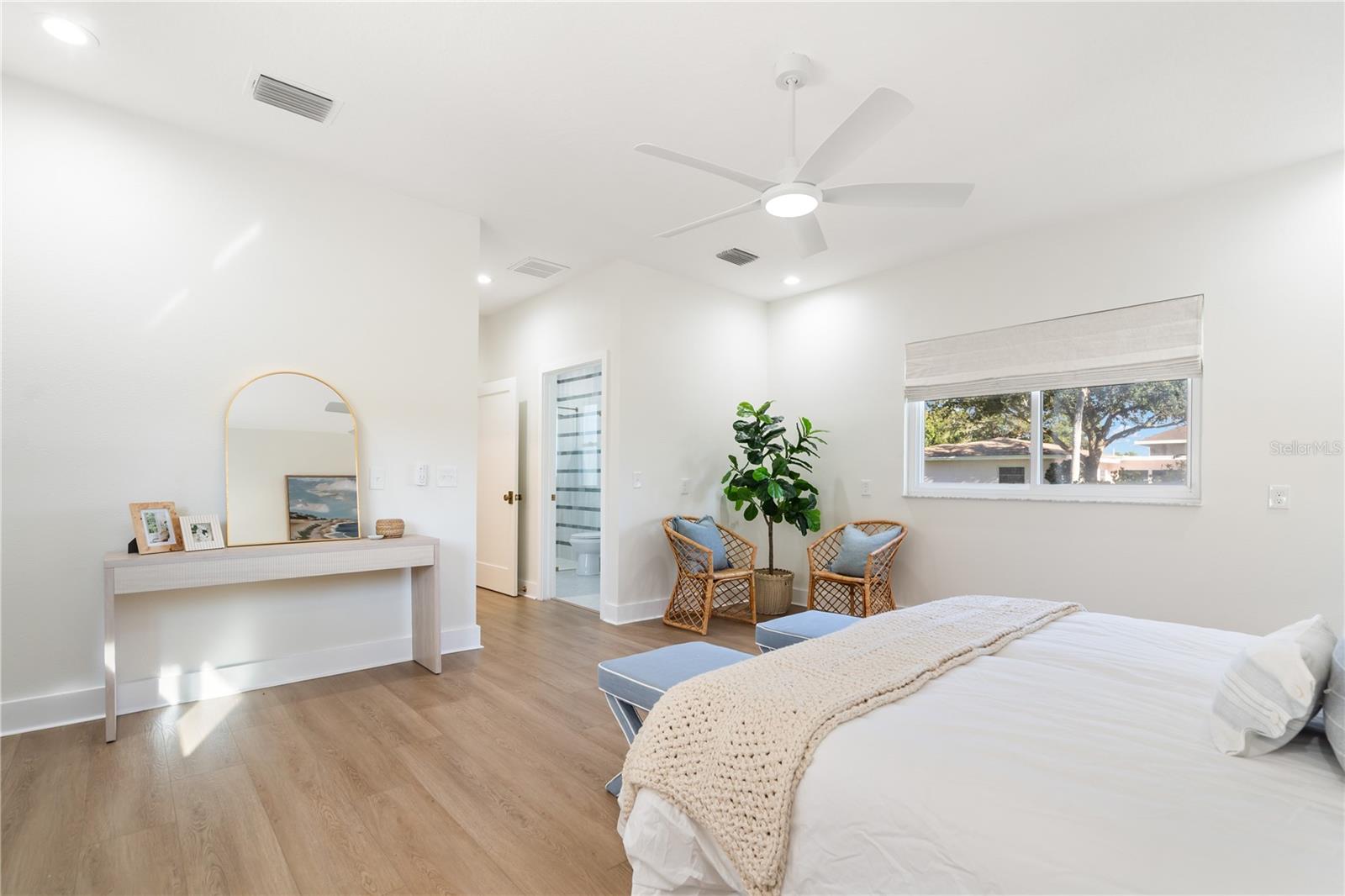 HARBOR VIEW VILLAS 1ST ADD - Residential