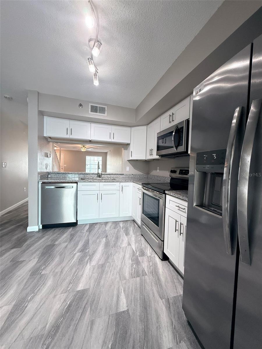 WATERSIDE CONDO III - Residential