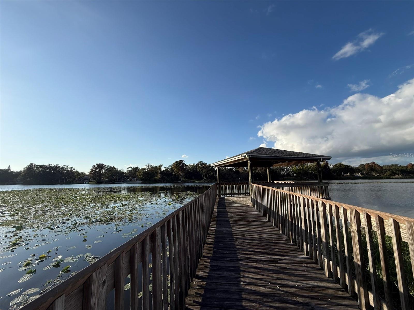 WATERSIDE CONDO III - Residential