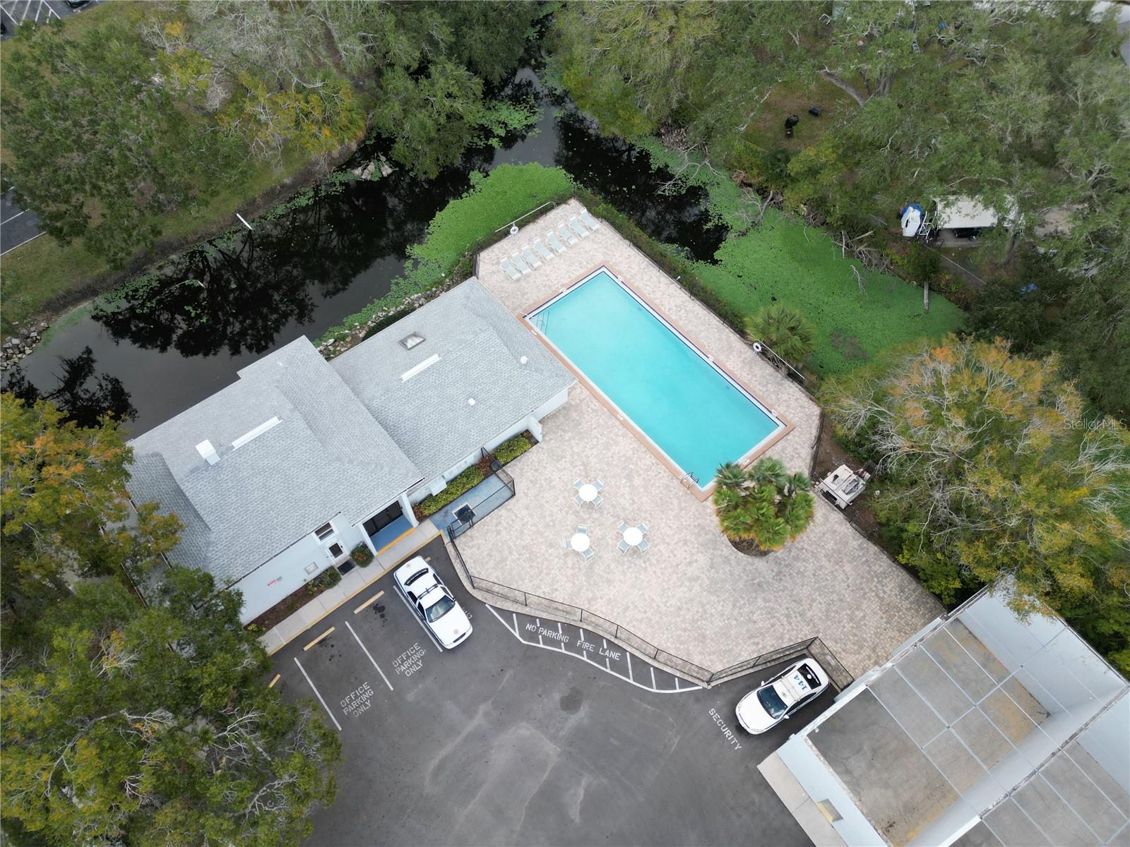 WATERSIDE CONDO III - Residential