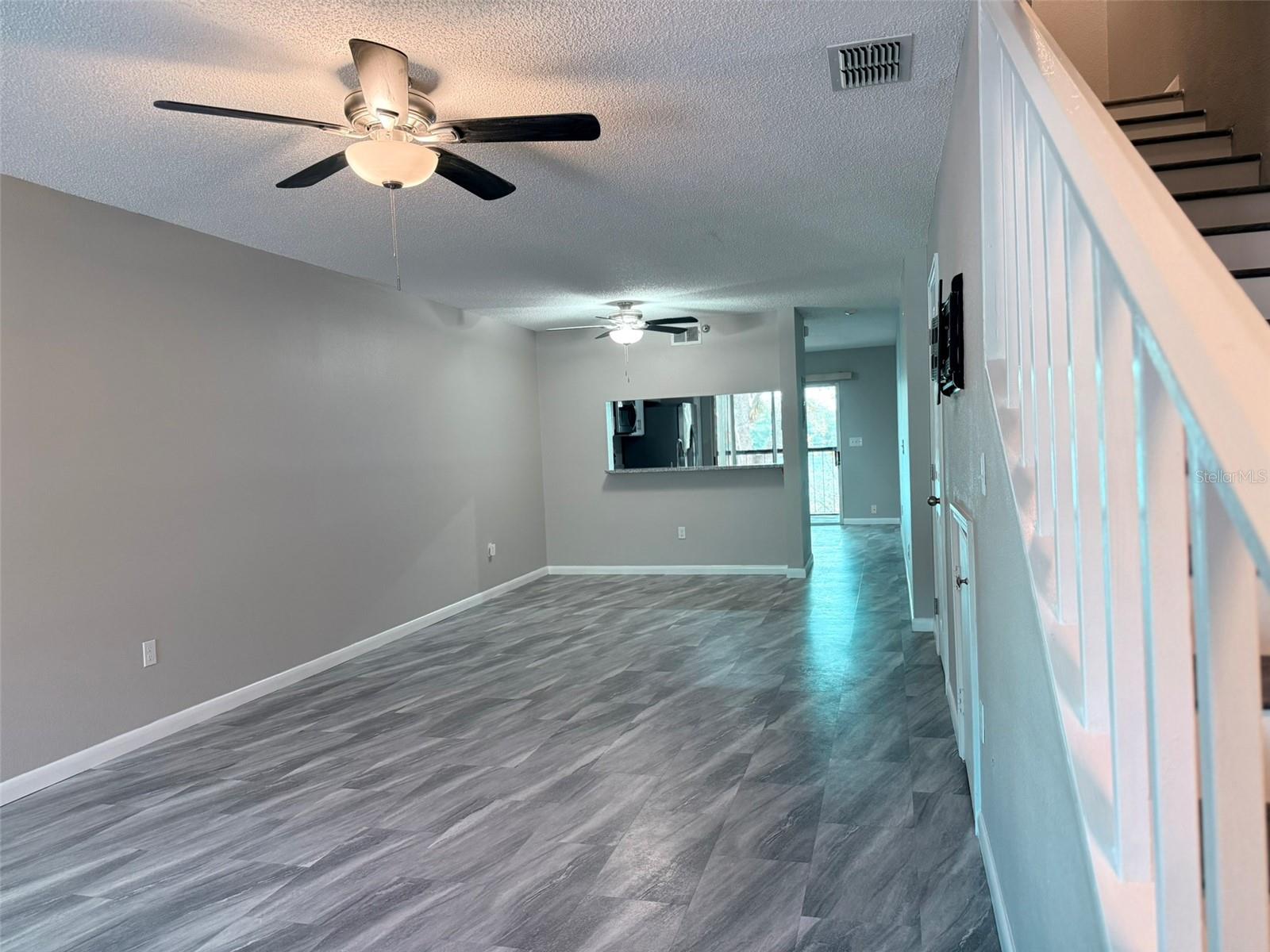 WATERSIDE CONDO III - Residential