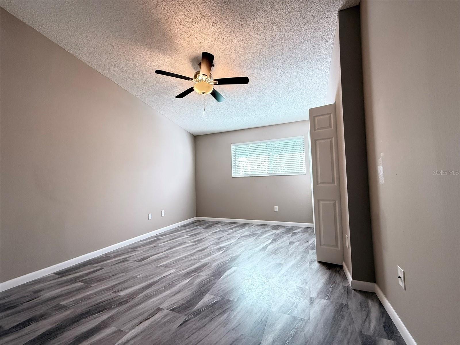 WATERSIDE CONDO III - Residential