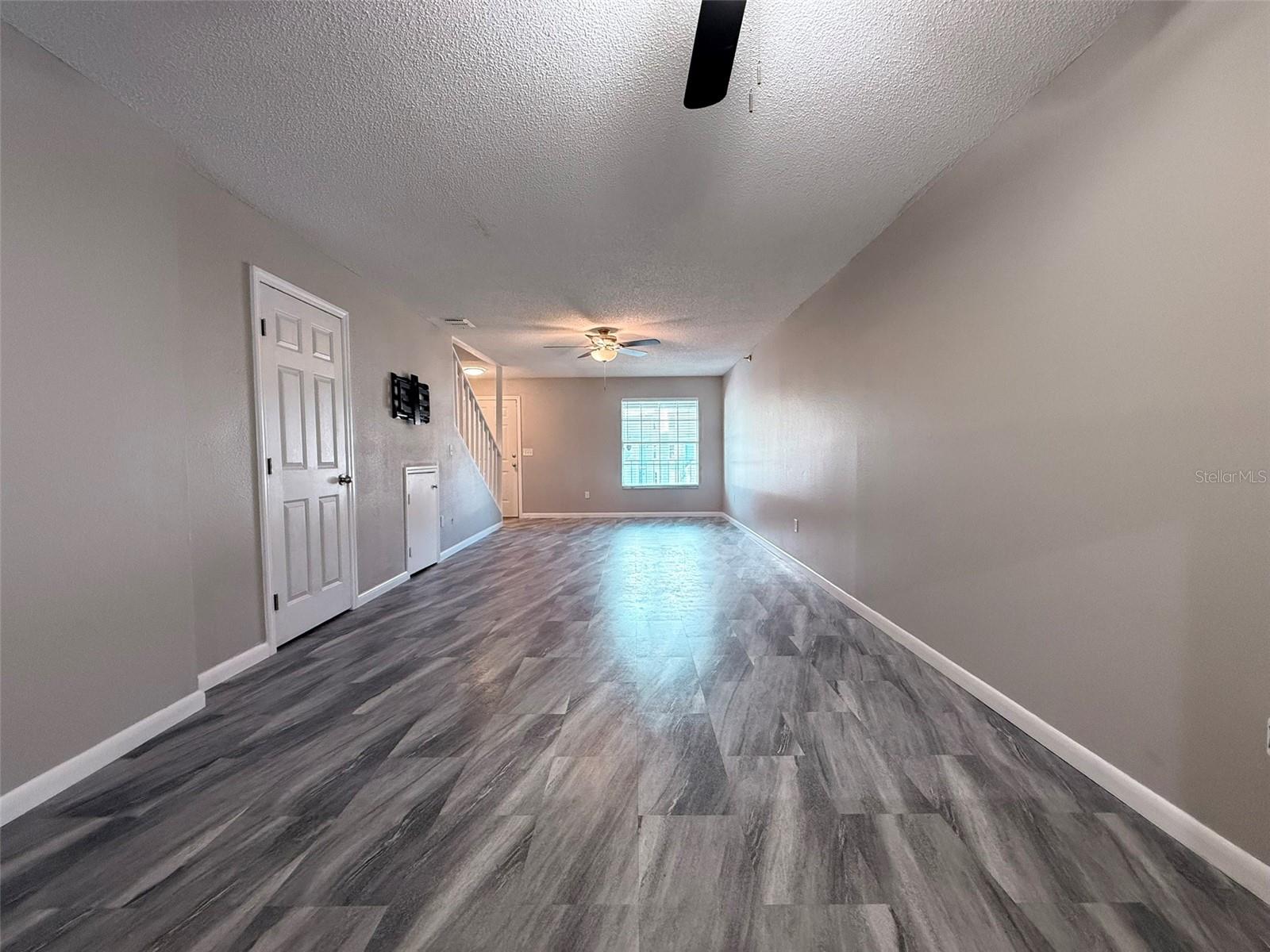 WATERSIDE CONDO III - Residential