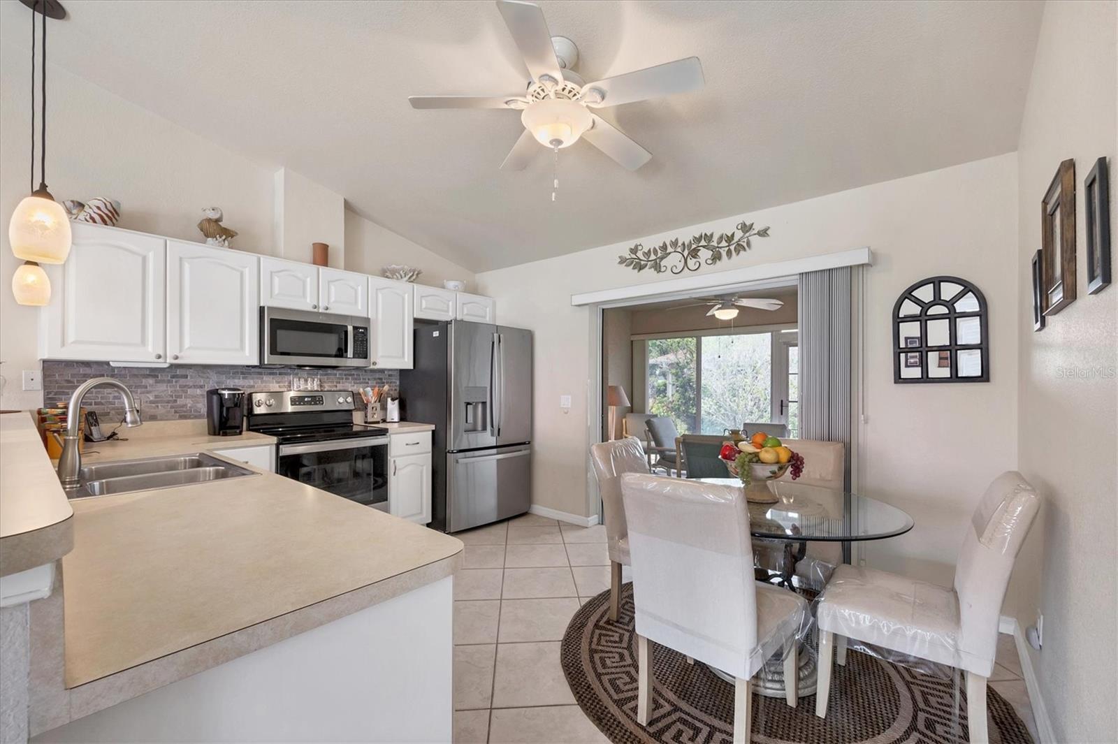 RENDEZ-VOUS CONDO - Residential