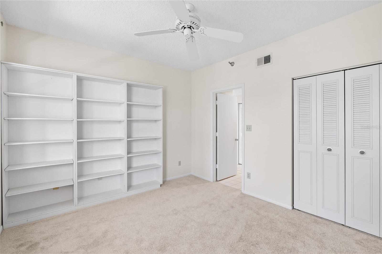 CORAL POINTE - Residential