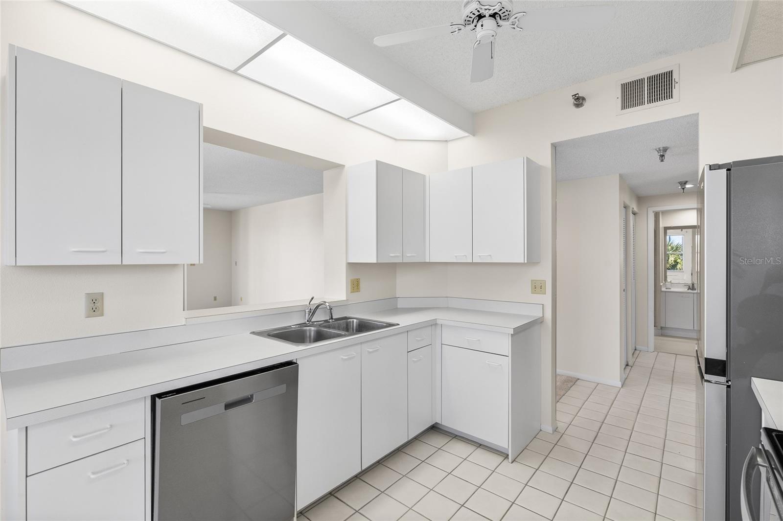 CORAL POINTE - Residential