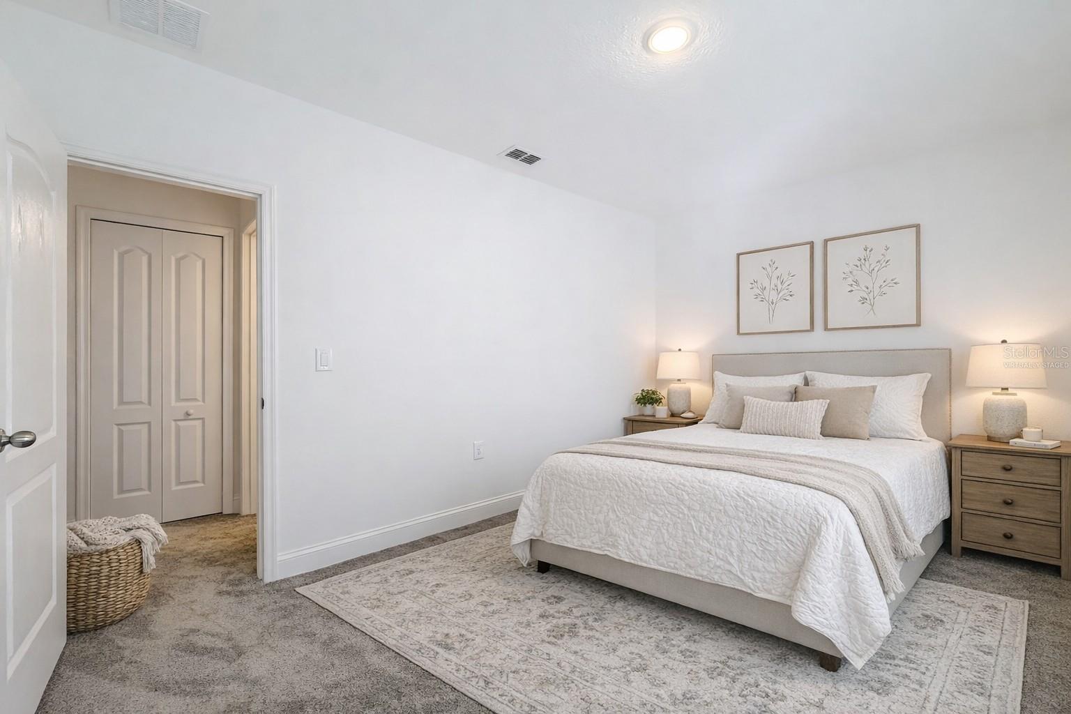 ROYAL HIGHLANDS - Residential