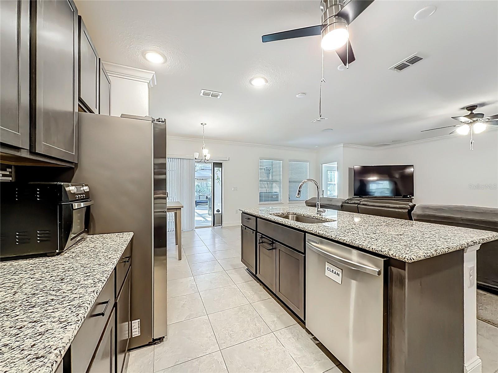 ROYAL HIGHLANDS - Residential